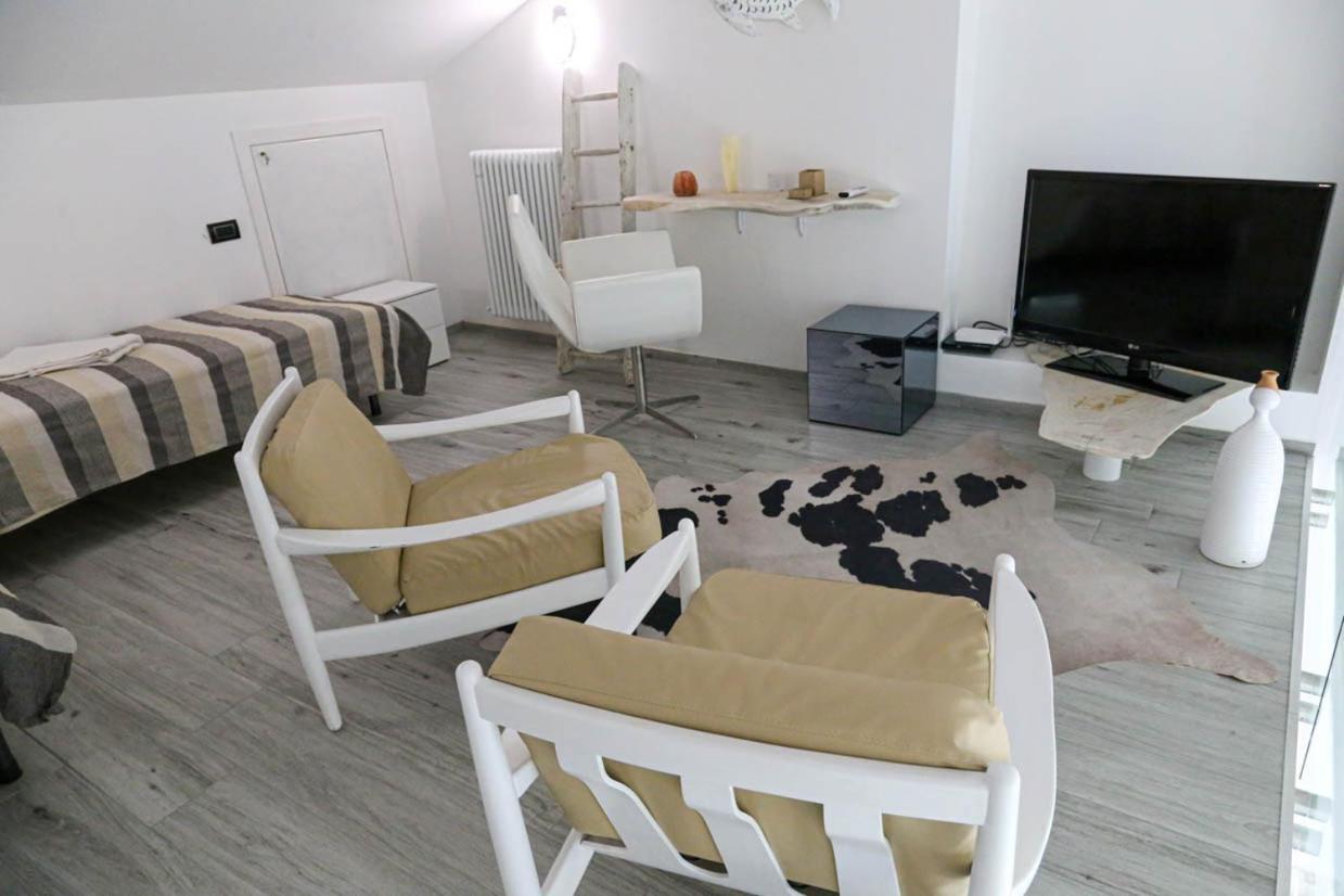 Le Coccinelle Home A Lierna Εξωτερικό φωτογραφία